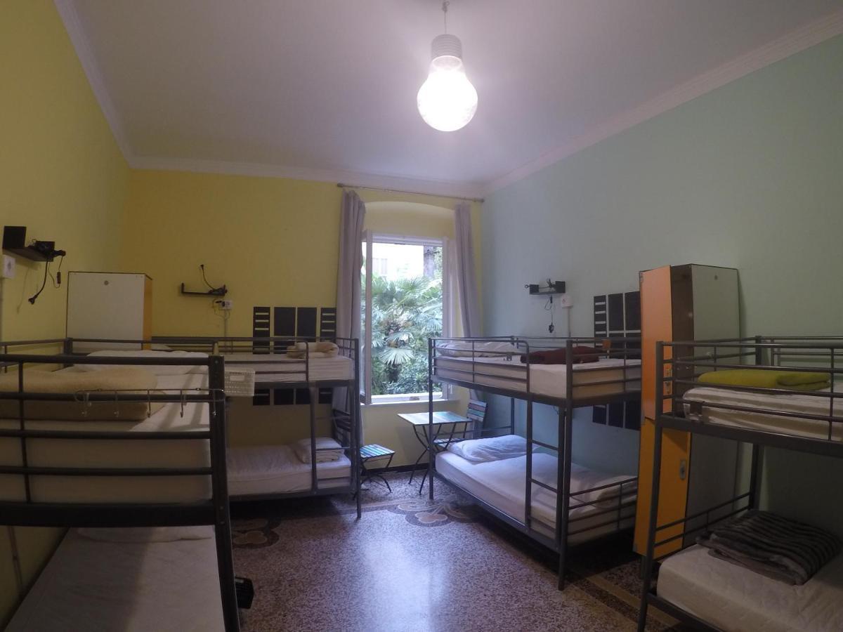Home Genoa Hostel Buitenkant foto